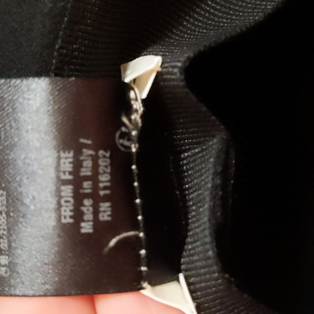 Zadig & Voltaire Black Hat with Colorful Embroidery - Picture 9 of 12